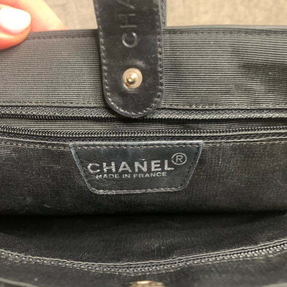 Chanel Hand Bag Light blue Canvas and Enamel Vintage Quilted Fringe Entrupy 1997 - Picture 17 of 17